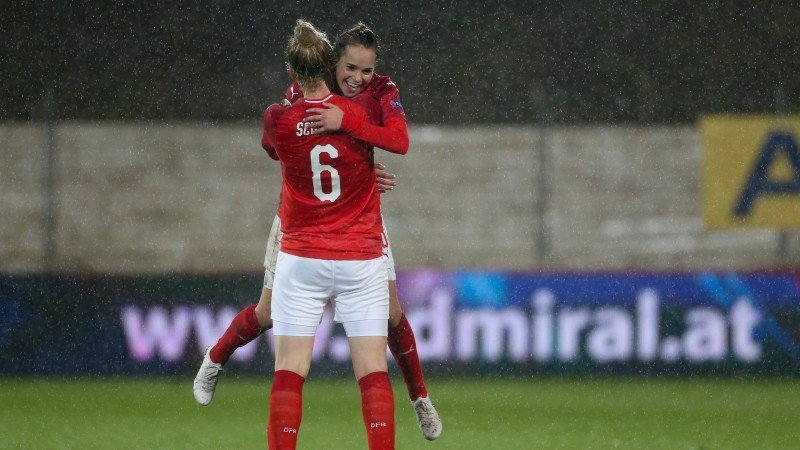  Frauen-EM: ÖFB-Team wahrt Aufstiegschance