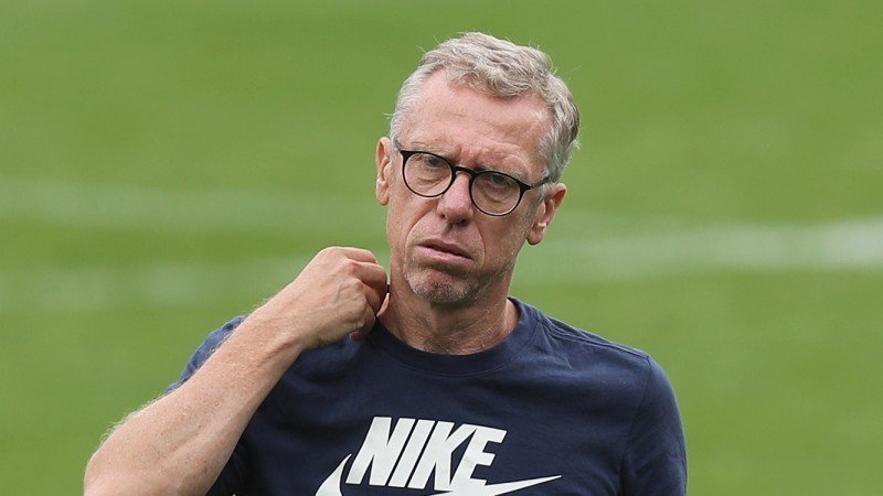  Peter Stöger verpasst die Champions League mit Ferencvaros