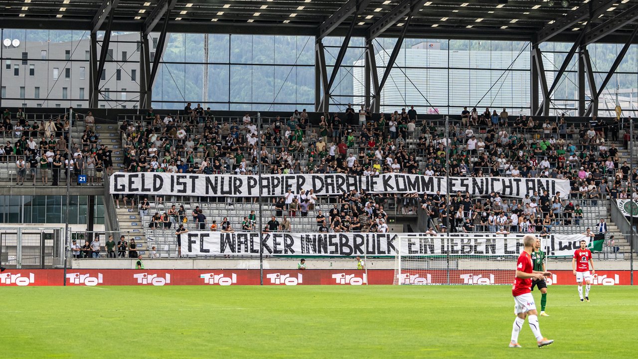 These: Wacker Innsbruck, Ried, Vienna, Admira, Lustenau: In Österreich gibt es genug interessante Vereine die eine Bereicherung für die Bundesliga sein können und viele Fans mitbringen. Man sollte ihnen Platz machen und die Liga auf 16 Teams aufstocken.